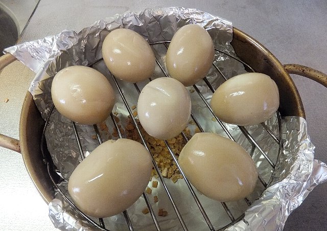 煮卵の燻製