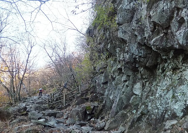 英彦山溶岩の壁